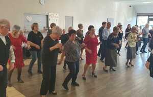 Danse en ligne avec Isabelle tous les lundis de 19h15 à 20h15 sauf vacances scolaire